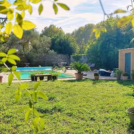 La Des Figuiers Bed & Breakfast 3*