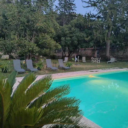 La Des Figuiers Bed & Breakfast